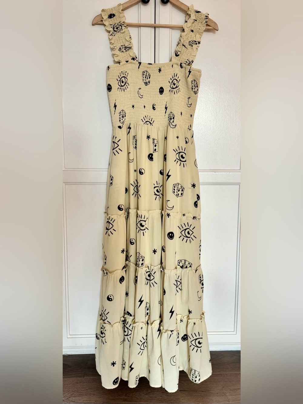 Dressed in LALA Rule Breaker Celestial Smocked Maxi Dress Buttercream/Black M - Picture 7 of 8